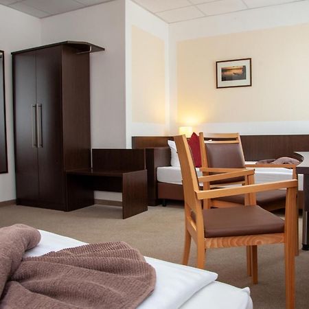 Seehotel Zum Loewen Strasen Exterior photo